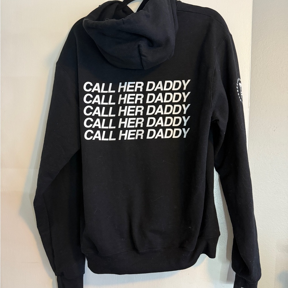 OG Call Her Daddy Voodoo Clam Hoodie size M